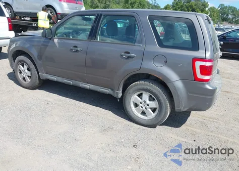 2012 Ford Escape Xls из США, поврежденный, VIN 1FMCU0C74CKA27555